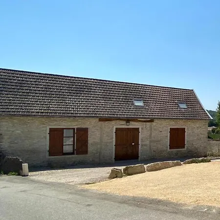 Holiday home Maison Lumineuse A Boulieu