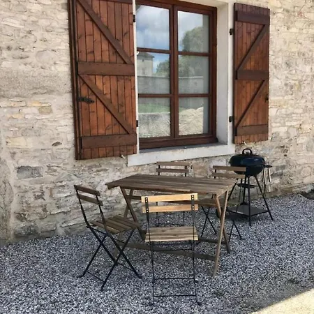 Maison Lumineuse A Boulieu * Courtenay (Isere)